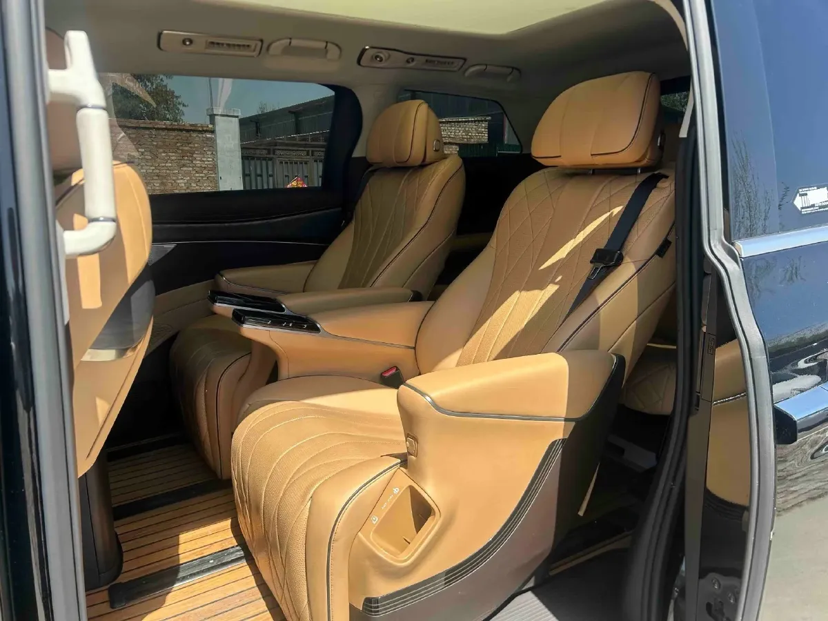 2024 Denza D9 1.5T 139HP L4 E-CVT PHEV 20.39KWH,autocango,china used car exporter,china ev exporter,chinese used car exporter,chinese used ev exporter