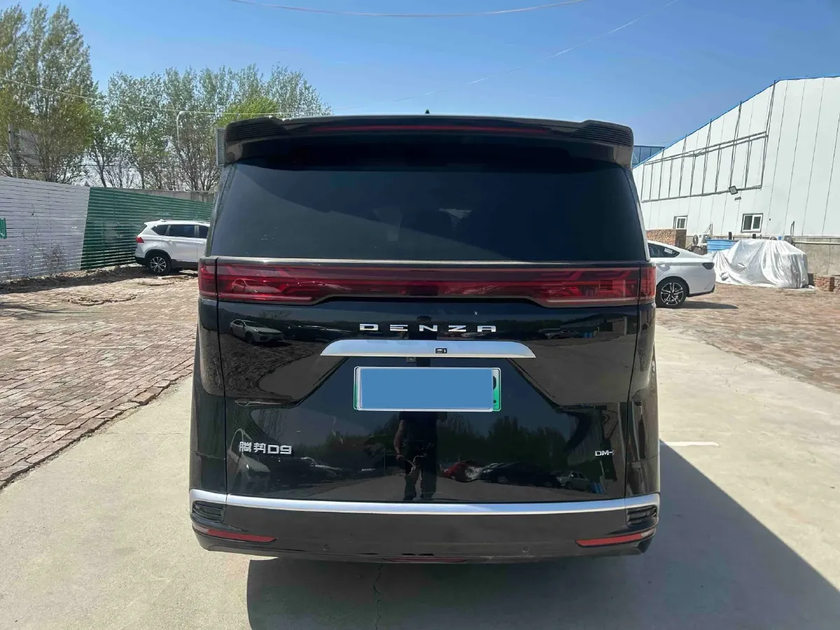 2024 Denza D9 1.5T 139HP L4 E-CVT PHEV 20.39KWH,autocango,china used car exporter,china ev exporter,chinese used car exporter,chinese used ev exporter