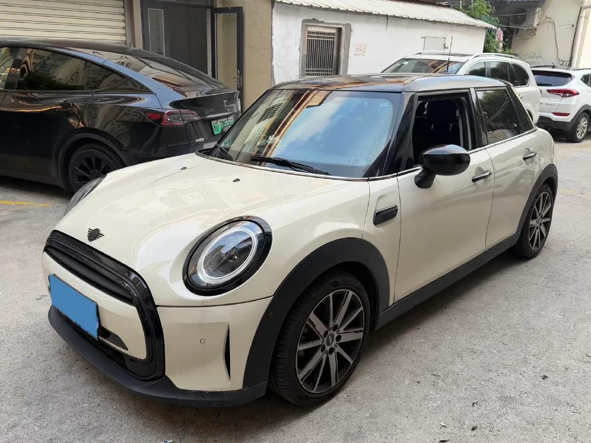 2022 MINI MINI 1.5T 136HP L3 7DCT,autocango,china used car exporter,china ev exporter,chinese used car exporter,chinese used ev exporter