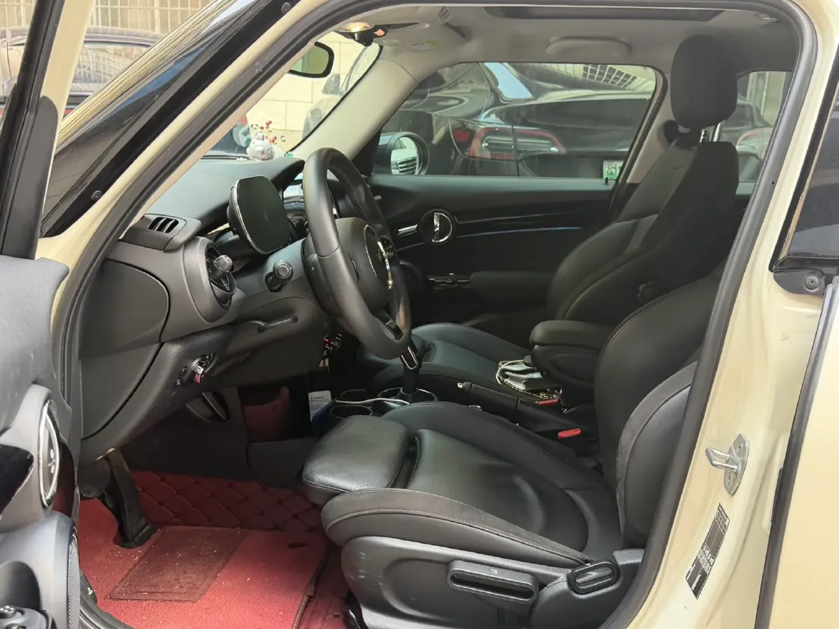 2022 MINI MINI 1.5T 136HP L3 7DCT,autocango,china used car exporter,china ev exporter,chinese used car exporter,chinese used ev exporter