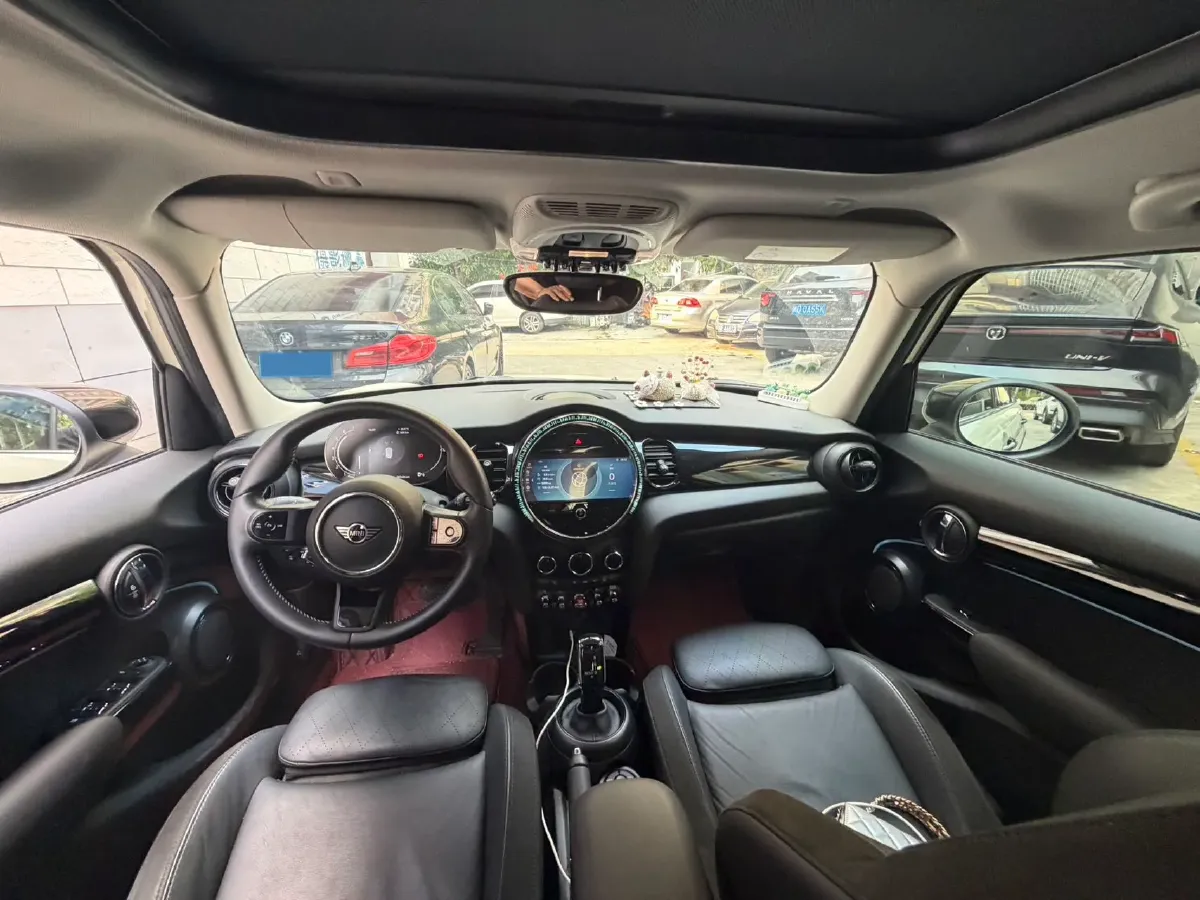 2022 MINI MINI 1.5T 136HP L3 7DCT,autocango,china used car exporter,china ev exporter,chinese used car exporter,chinese used ev exporter