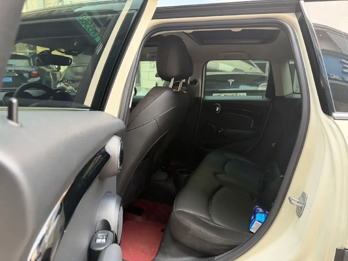 2022 MINI MINI 1.5T 136HP L3 7DCT,autocango,china used car exporter,china ev exporter,chinese used car exporter,chinese used ev exporter