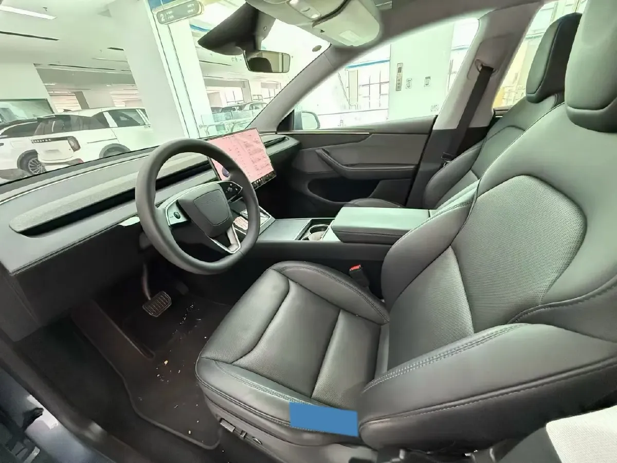 2024 Iveco OuSheng BEV 77.28KWH,autocango,china used car exporter,china ev exporter,chinese used car exporter,chinese used ev exporter