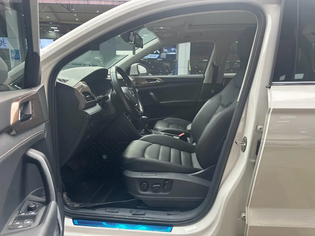 2021 Volkswagen Tharu 1.4T 150HP L4 7DCT,autocango,china used car exporter,china ev exporter,chinese used car exporter,chinese used ev exporter