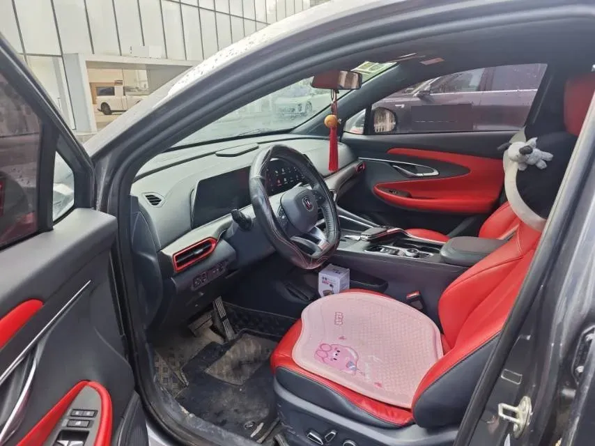 2020 ChangAn UNI-T 1.5T 180HP L4 7DCT,autocango,china used car exporter,china ev exporter,chinese used car exporter,chinese used ev exporter