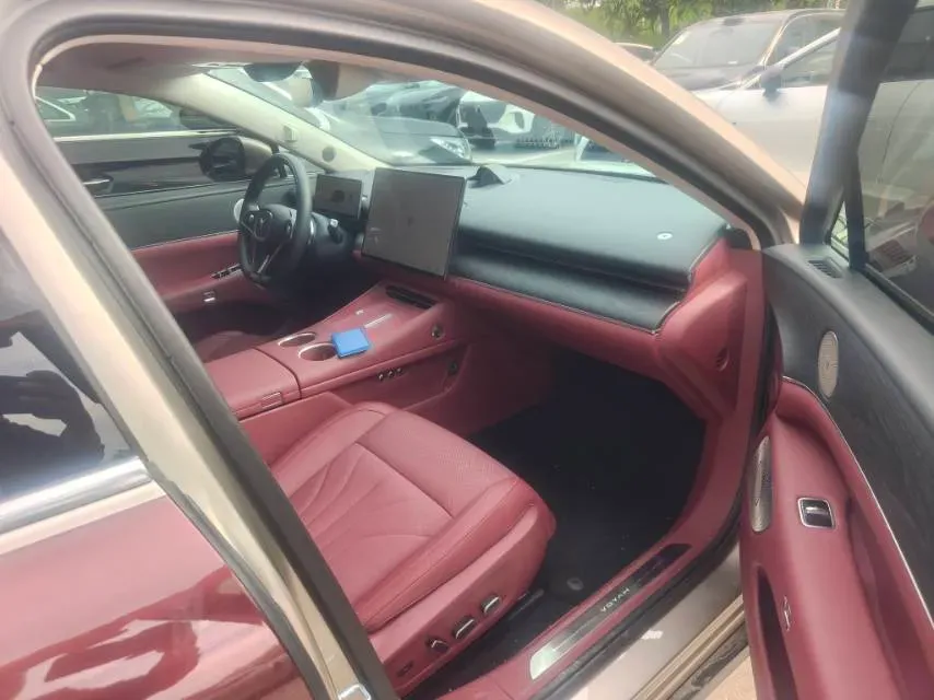 2026 Voyah ZhuiGuang L 1.5T 150HP L4 PHEV,autocango,china used car exporter,china ev exporter,chinese used car exporter,chinese used ev exporter