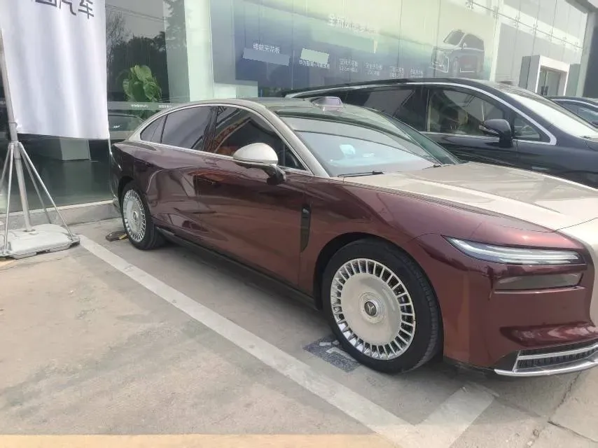 2026 Voyah ZhuiGuang L 1.5T 150HP L4 PHEV,autocango,china used car exporter,china ev exporter,chinese used car exporter,chinese used ev exporter