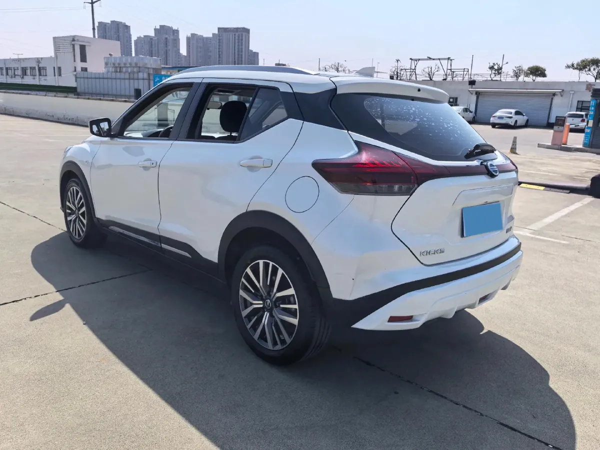 2022 Nissan Kicks 1.5L 122HP L4 CVT,autocango,china used car exporter,china ev exporter,chinese used car exporter,chinese used ev exporter