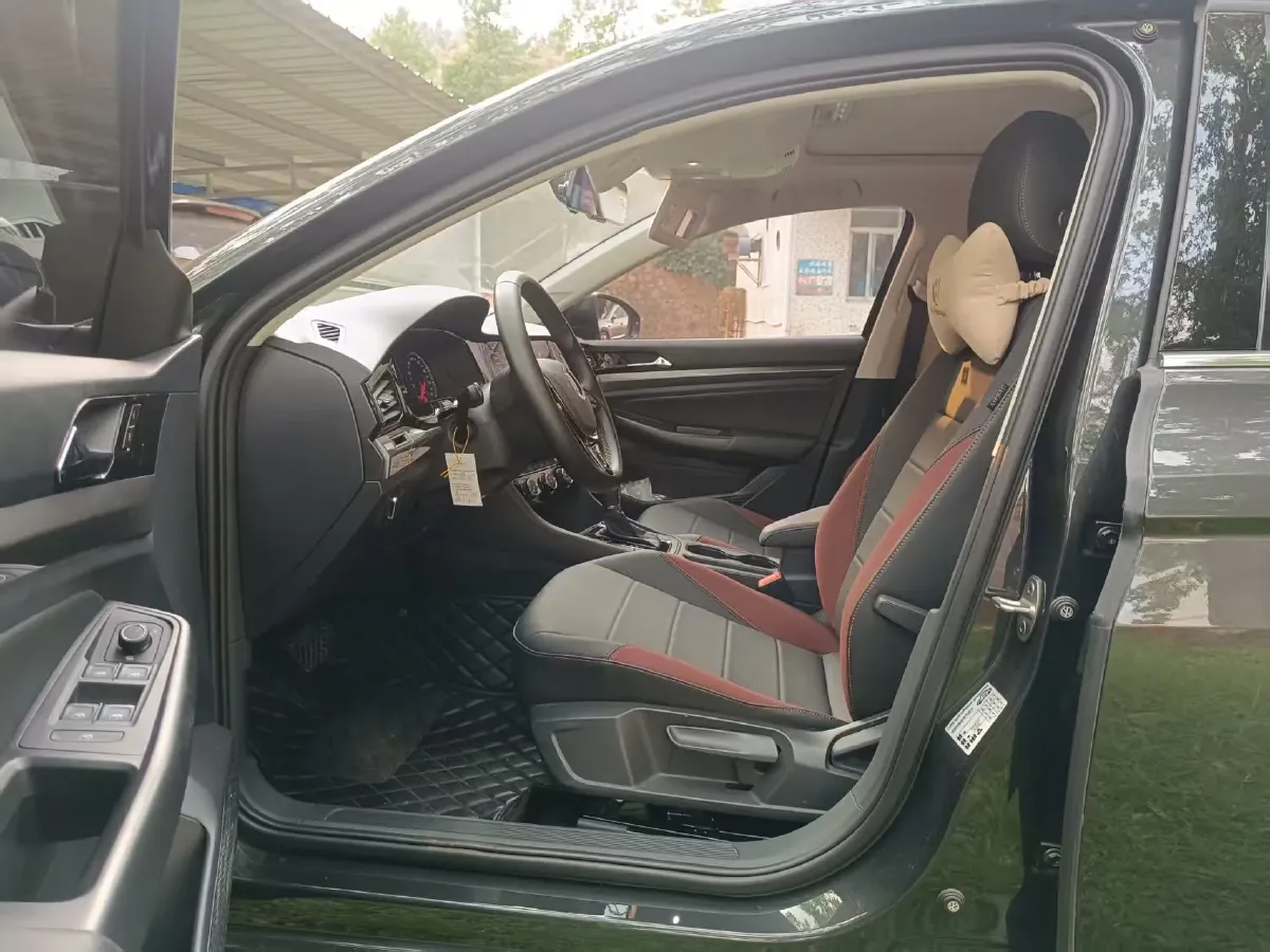 2021 Volkswagen Bora 1.5L 113HP L4 6AT,autocango,china used car exporter,china ev exporter,chinese used car exporter,chinese used ev exporter