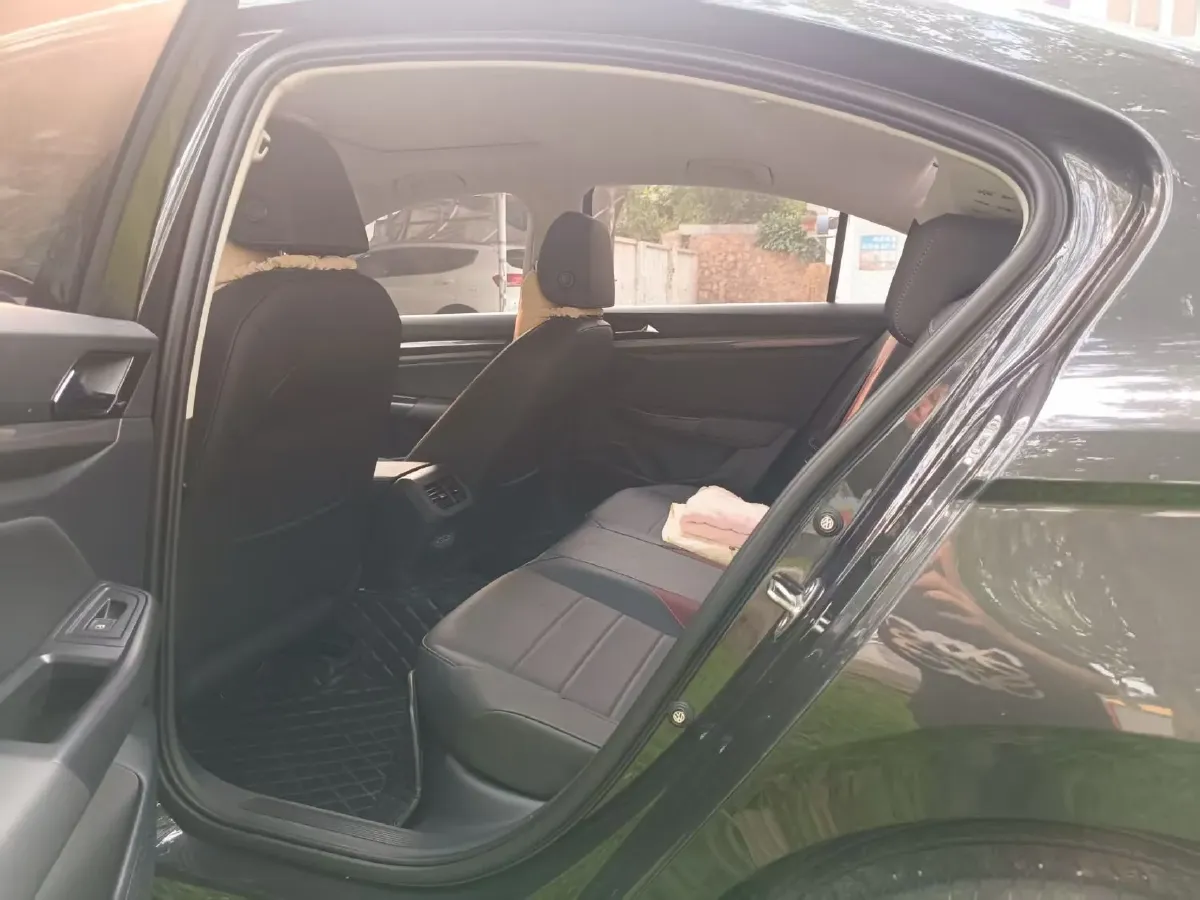 2021 Volkswagen Bora 1.5L 113HP L4 6AT,autocango,china used car exporter,china ev exporter,chinese used car exporter,chinese used ev exporter