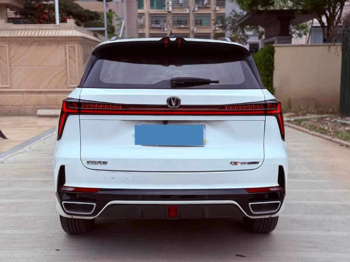 2023 ChangAn CS75 Plus 1.5T 188HP L4 8AT,autocango,china used car exporter,china ev exporter,chinese used car exporter,chinese used ev exporter