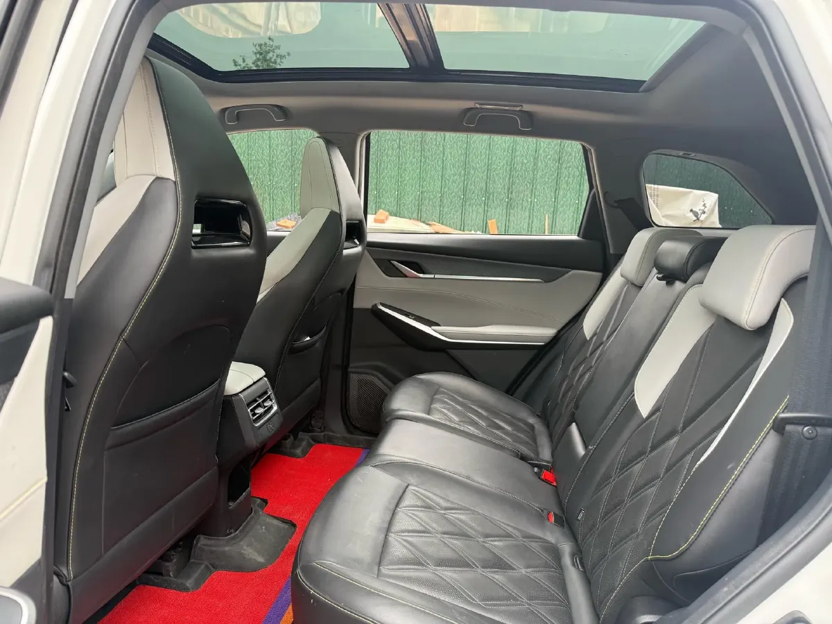 2023 ChangAn CS75 Plus 1.5T 188HP L4 8AT,autocango,china used car exporter,china ev exporter,chinese used car exporter,chinese used ev exporter