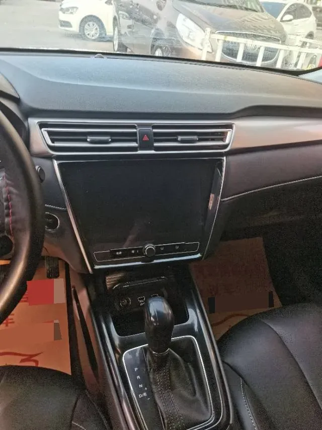 2019 Roewe i5 1.5L 120HP L4 CVT,autocango,china used car exporter,china ev exporter,chinese used car exporter,chinese used ev exporter