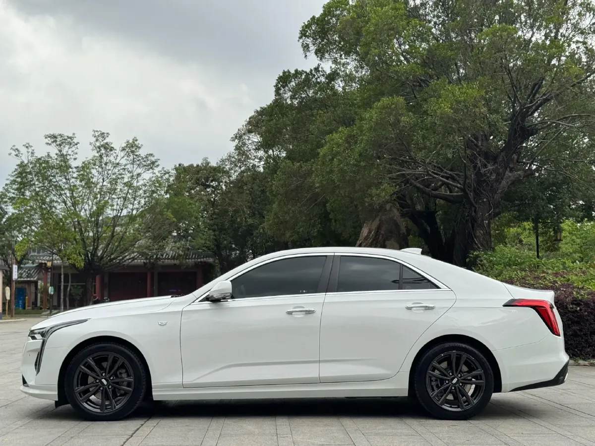 2021 Cadillac CT4 2.0T 237HP L4 8AT,autocango,china used car exporter,china ev exporter,chinese used car exporter,chinese used ev exporter