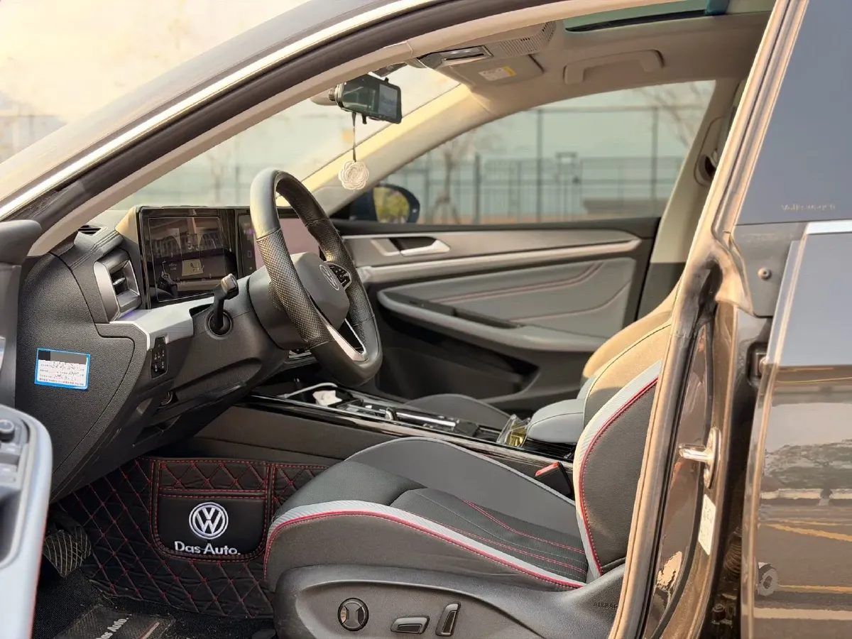 2023 Volkswagen Lamando 1.4T 150HP L4 7DCT,autocango,china used car exporter,china ev exporter,chinese used car exporter,chinese used ev exporter