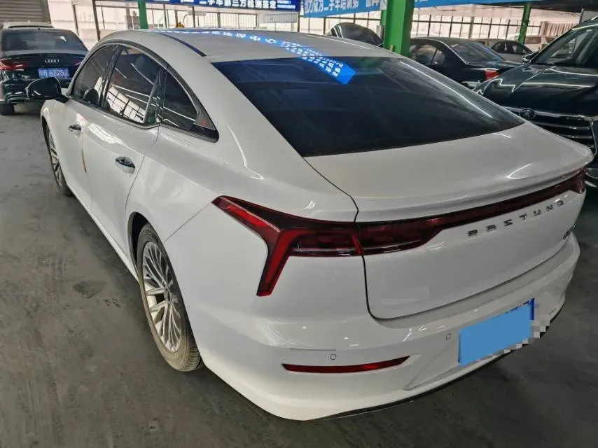 2021 Bestune B70 1.5T 169HP L4 7DCT,autocango,china used car exporter,china ev exporter,chinese used car exporter,chinese used ev exporter