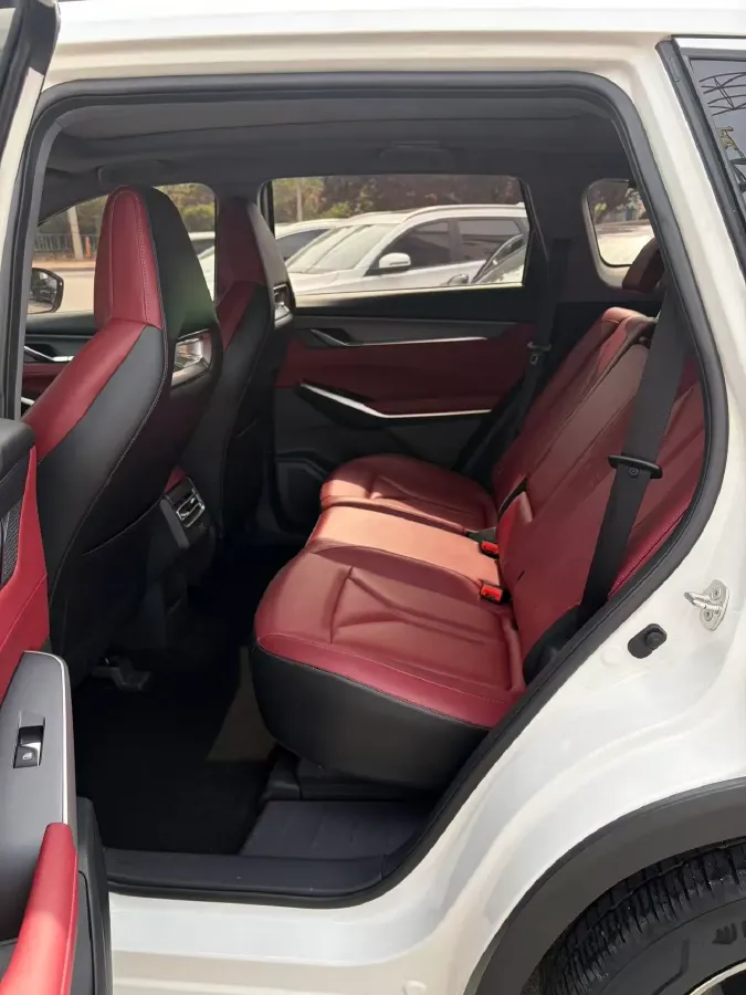 2023 ChangAn CS75 Plus 1.5T 188HP L4 8AT,autocango,china used car exporter,china ev exporter,chinese used car exporter,chinese used ev exporter