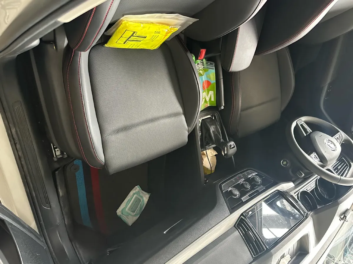 2021 Skoda Kamiq 1.5L 112HP L4 6AT,autocango,china used car exporter,china ev exporter,chinese used car exporter,chinese used ev exporter