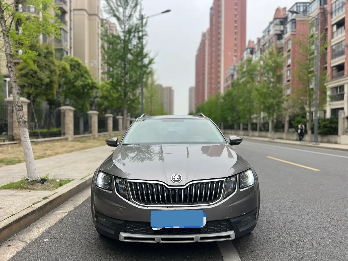 2018 Skoda Octavia 1.2T 116HP L4 7DCT,autocango,china used car exporter,china ev exporter,chinese used car exporter,chinese used ev exporter