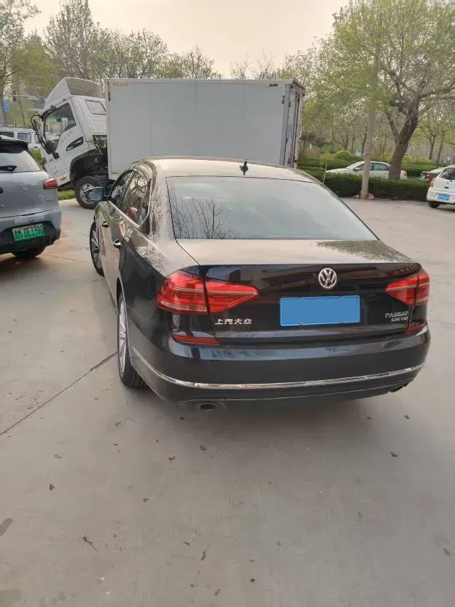 2016 Volkswagen Passat 1.8T 180HP L4 7DCT,autocango,china used car exporter,china ev exporter,chinese used car exporter,chinese used ev exporter