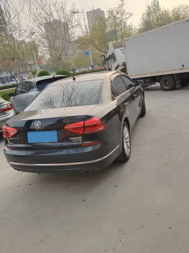 2016 Volkswagen Passat 1.8T 180HP L4 7DCT,autocango,china used car exporter,china ev exporter,chinese used car exporter,chinese used ev exporter