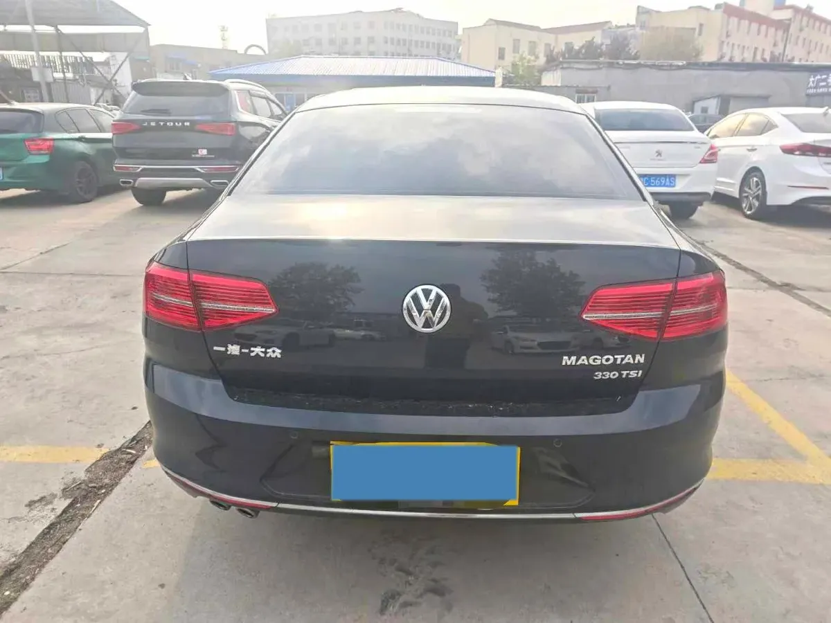 2018 Volkswagen Magotan 1.8T 180HP L4 7DCT,autocango,china used car exporter,china ev exporter,chinese used car exporter,chinese used ev exporter