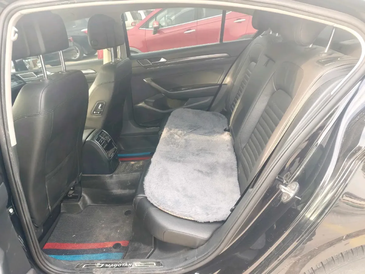 2018 Volkswagen Magotan 1.8T 180HP L4 7DCT,autocango,china used car exporter,china ev exporter,chinese used car exporter,chinese used ev exporter