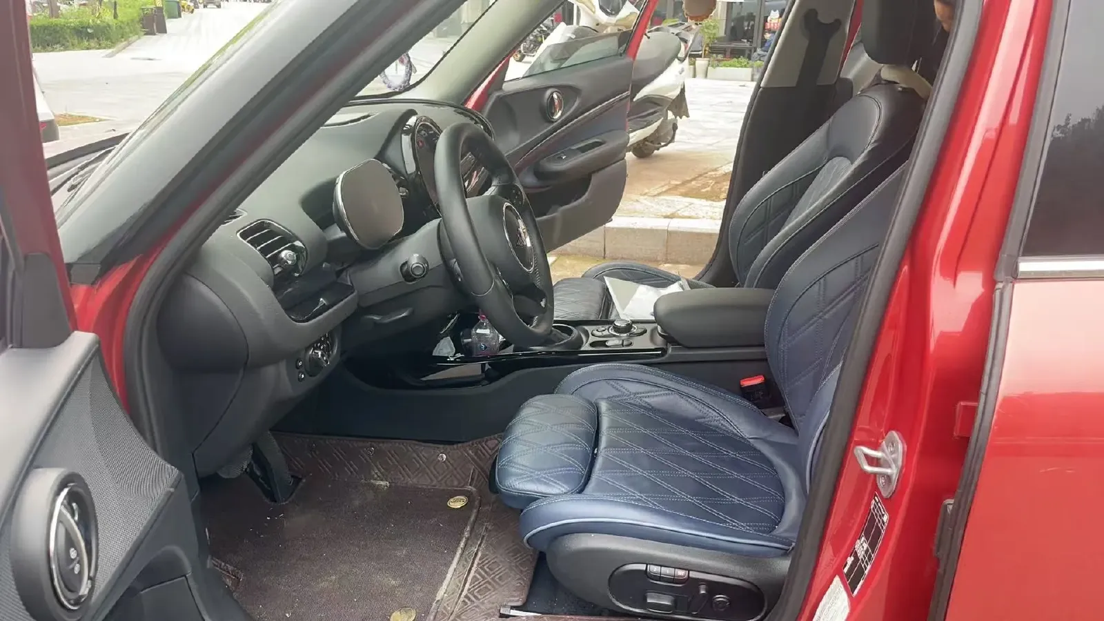 2022 MINI CLUBMAN 1.5T 136HP L3 7DCT,autocango,china used car exporter,china ev exporter,chinese used car exporter,chinese used ev exporter