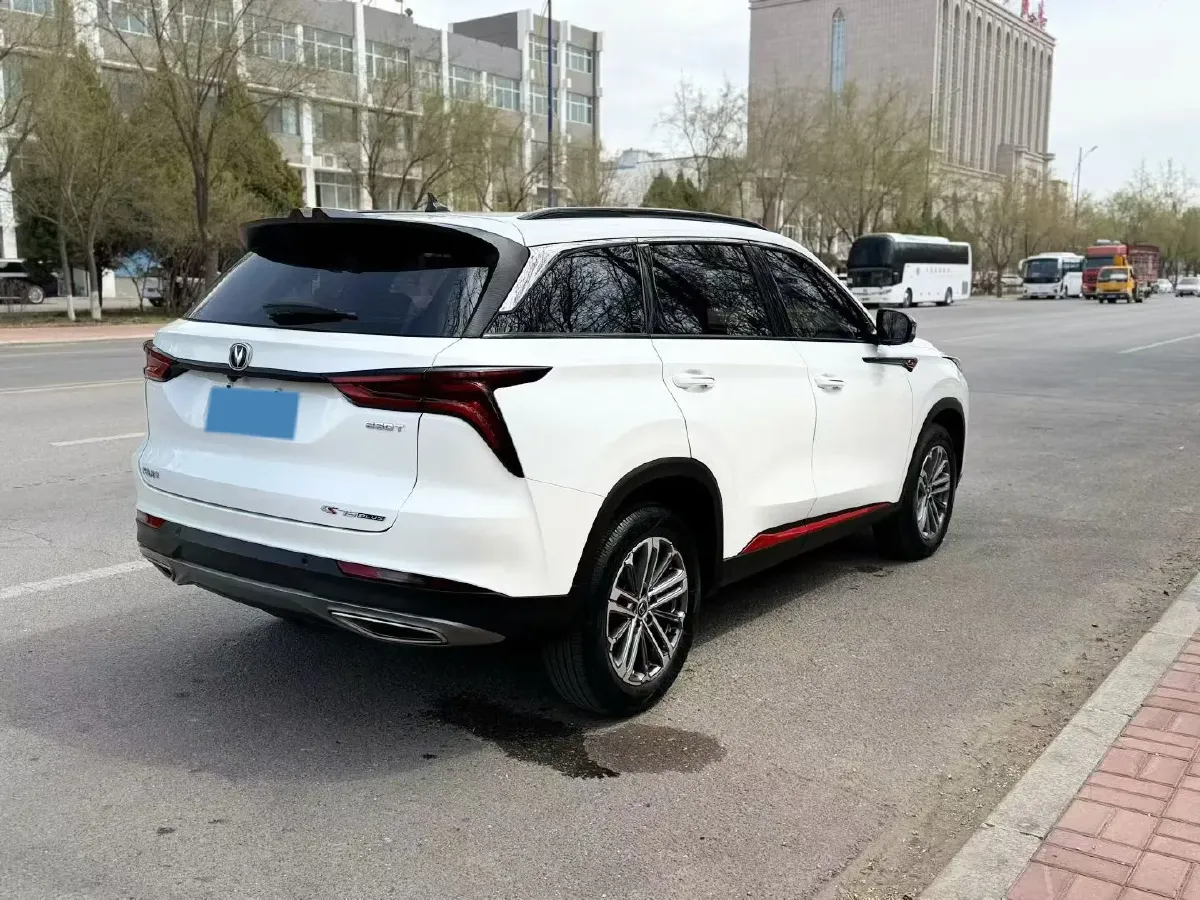 2022 ChangAn CS75 1.5T 180HP L4 7DCT,autocango,china used car exporter,china ev exporter,chinese used car exporter,chinese used ev exporter