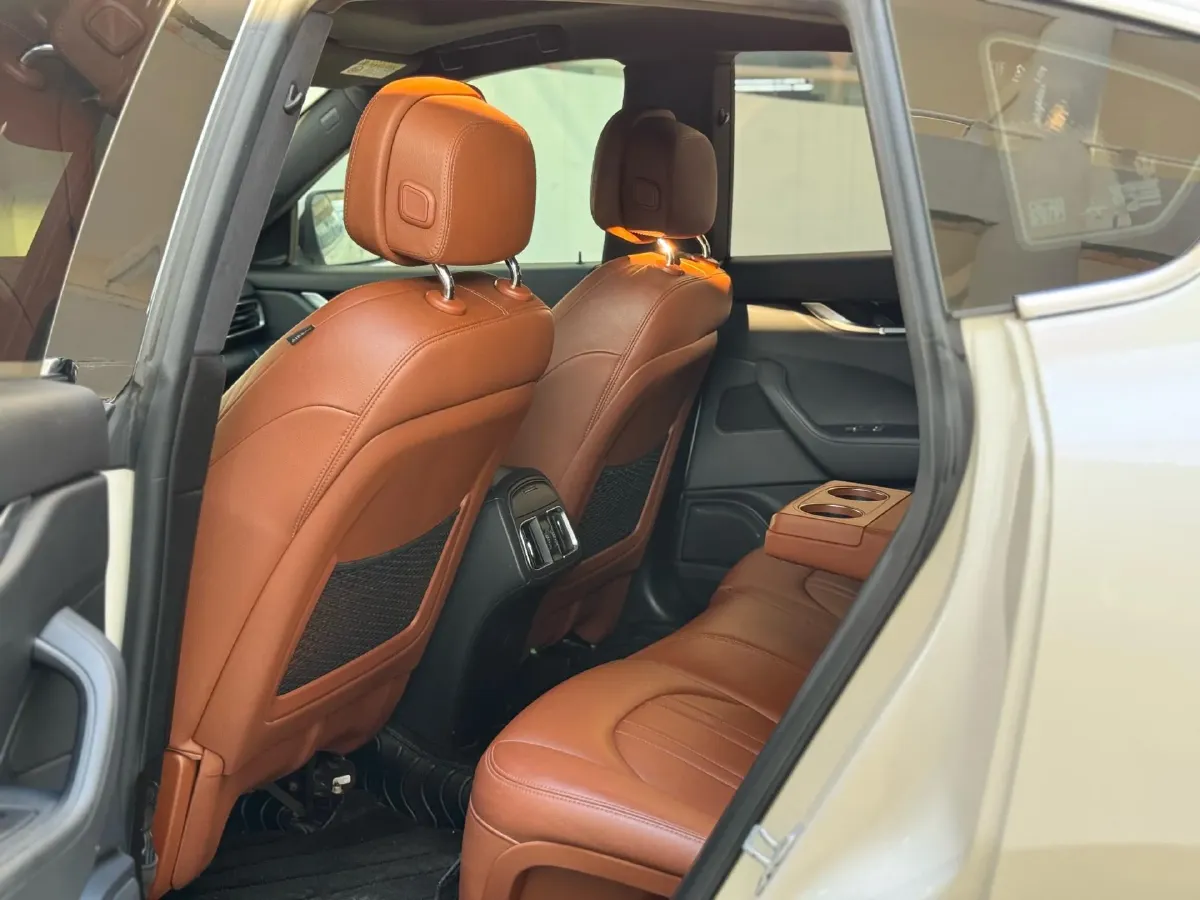 2018 Jaguar XJ 3.0T 340HP V6 8AT,autocango,china used car exporter,china ev exporter,chinese used car exporter,chinese used ev exporter