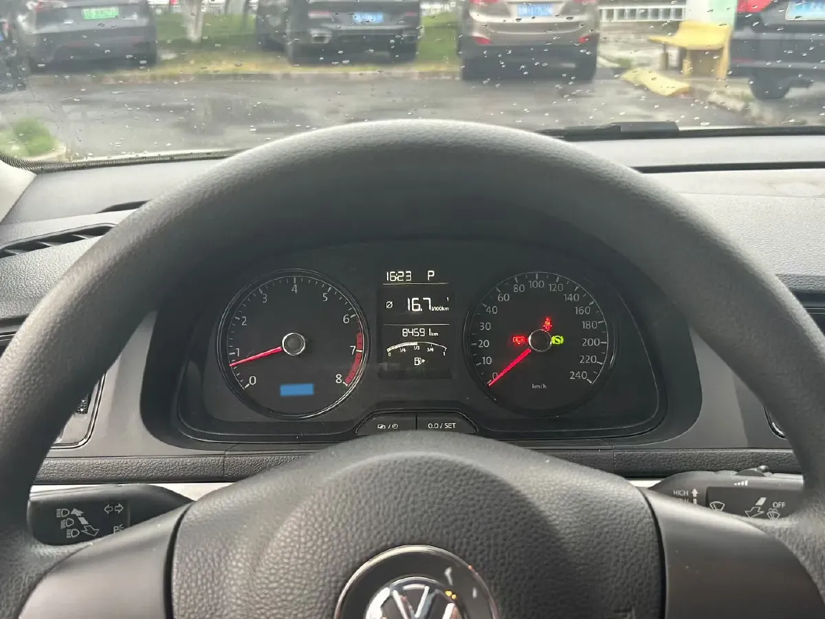 2013 Volkswagen Lavida 1.6L 110HP L4 6AT,autocango,china used car exporter,china ev exporter,chinese used car exporter,chinese used ev exporter