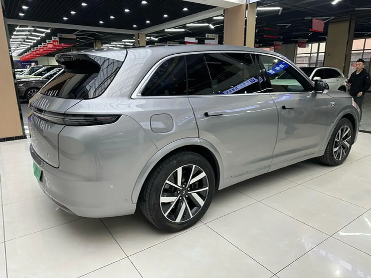 2023 Li L7 Range Extended 154HP REEV 40.9KWH,autocango,china used car exporter,china ev exporter,chinese used car exporter,chinese used ev exporter