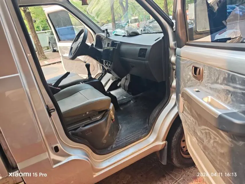 2021 WuLing RongGuang 1.5L 99HP L4 5MT,autocango,china used car exporter,china ev exporter,chinese used car exporter,chinese used ev exporter