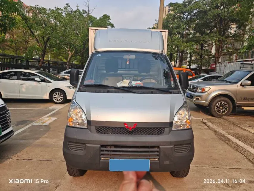 2021 WuLing RongGuang 1.5L 99HP L4 5MT,autocango,china used car exporter,china ev exporter,chinese used car exporter,chinese used ev exporter