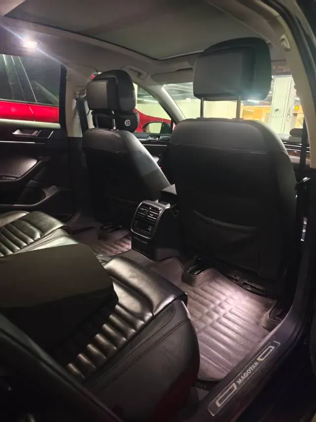 2019 Volkswagen Magotan 2.0T 186HP L4 7DCT,autocango,china used car exporter,china ev exporter,chinese used car exporter,chinese used ev exporter