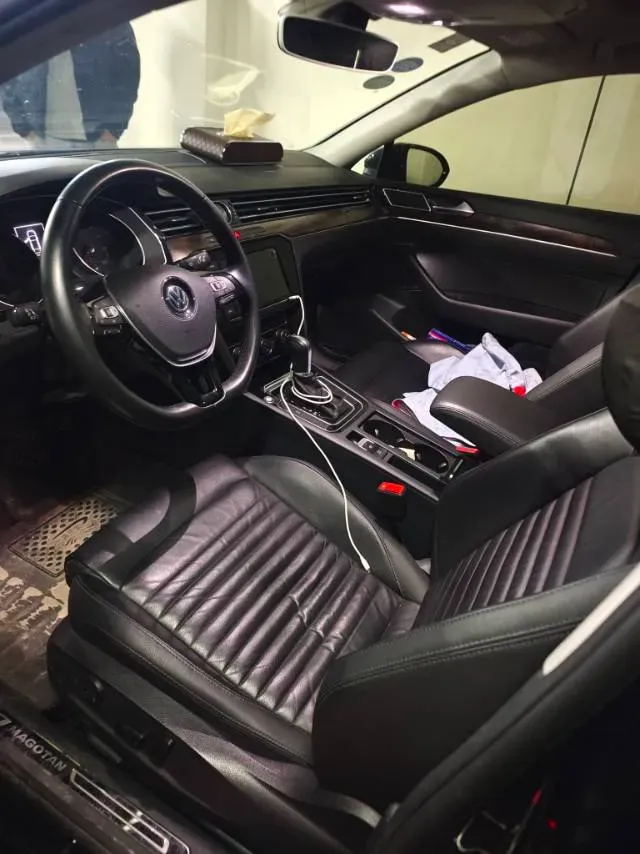2019 Volkswagen Magotan 2.0T 186HP L4 7DCT,autocango,china used car exporter,china ev exporter,chinese used car exporter,chinese used ev exporter