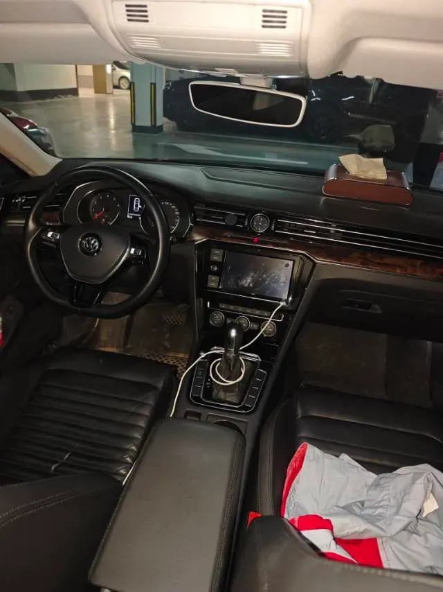 2019 Volkswagen Magotan 2.0T 186HP L4 7DCT,autocango,china used car exporter,china ev exporter,chinese used car exporter,chinese used ev exporter