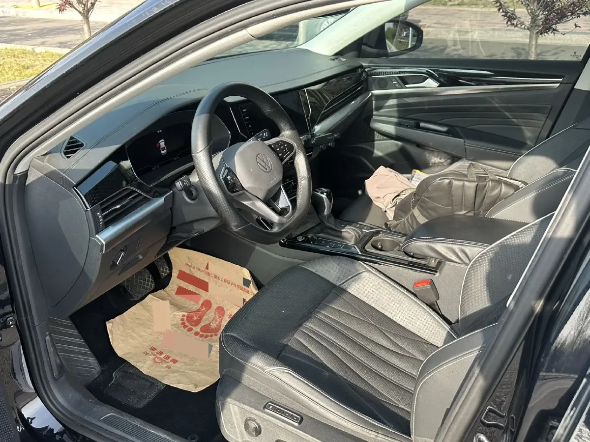 2022 Xpeng P7 BEV 60.2KWH,autocango,china used car exporter,china ev exporter,chinese used car exporter,chinese used ev exporter