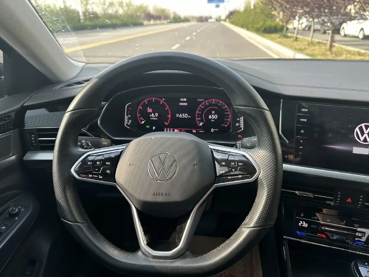 2022 Xpeng P7 BEV 60.2KWH,autocango,china used car exporter,china ev exporter,chinese used car exporter,chinese used ev exporter