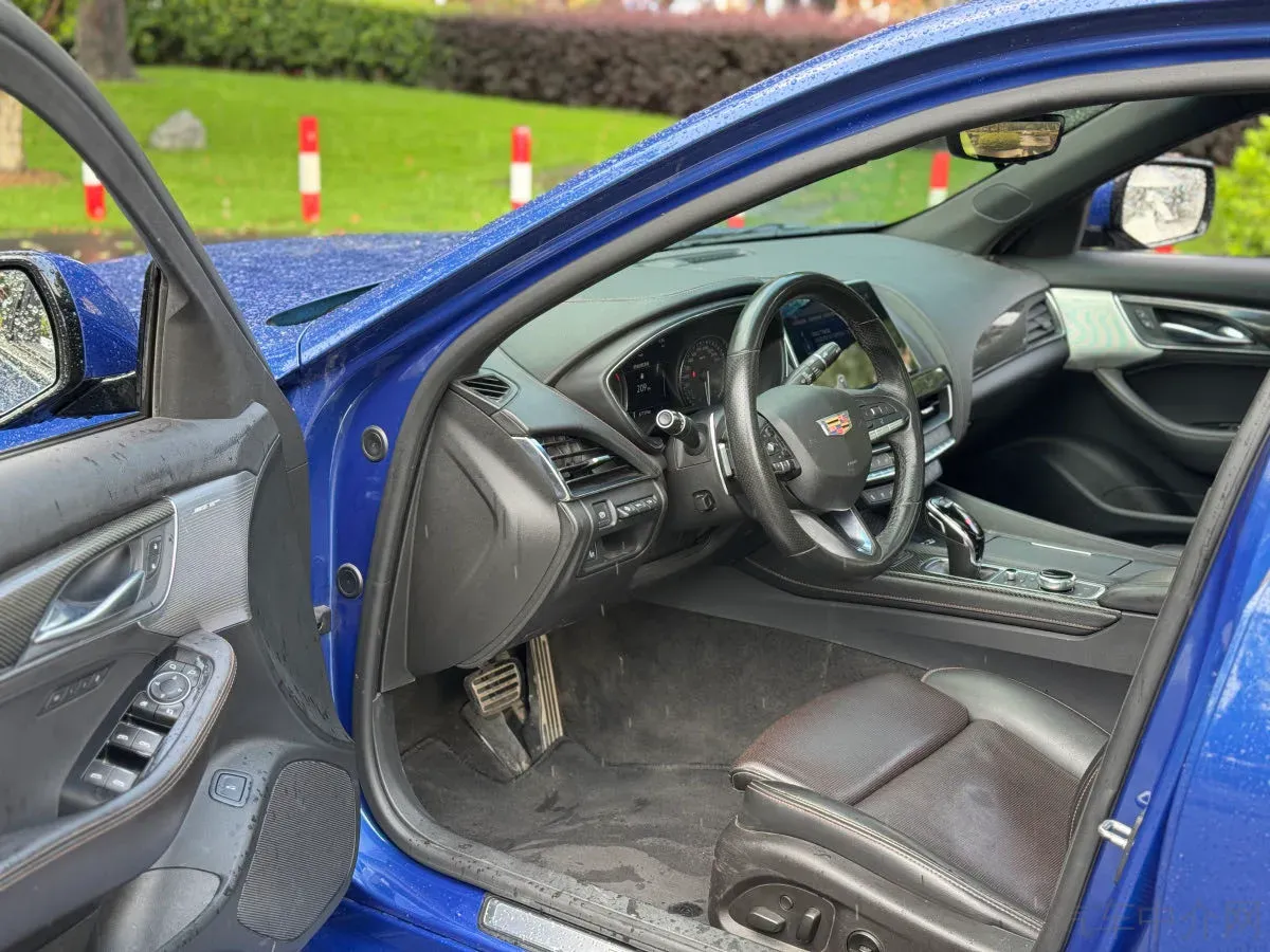 2022 Cadillac CT5 2.0T 237HP L4 10AT,autocango,china used car exporter,china ev exporter,chinese used car exporter,chinese used ev exporter