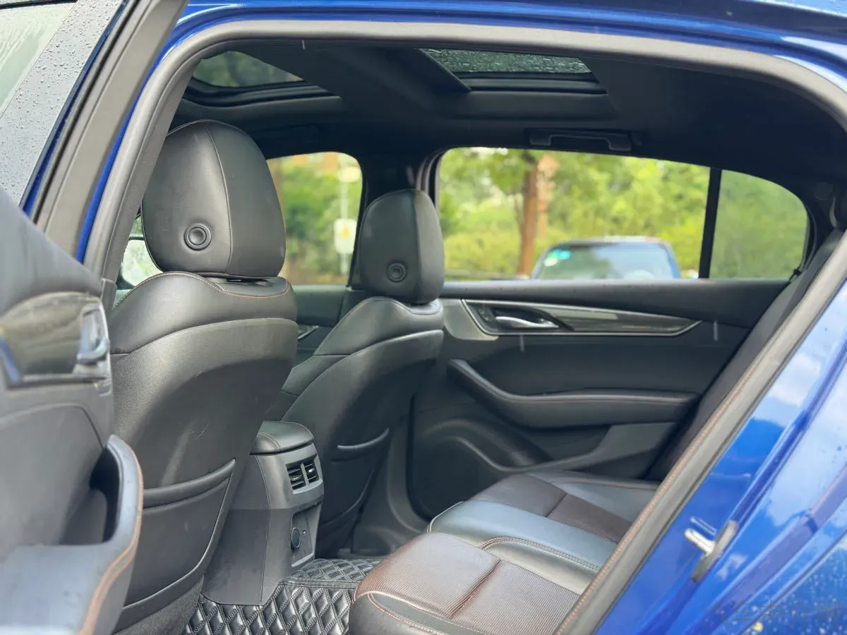 2022 Cadillac CT5 2.0T 237HP L4 10AT,autocango,china used car exporter,china ev exporter,chinese used car exporter,chinese used ev exporter