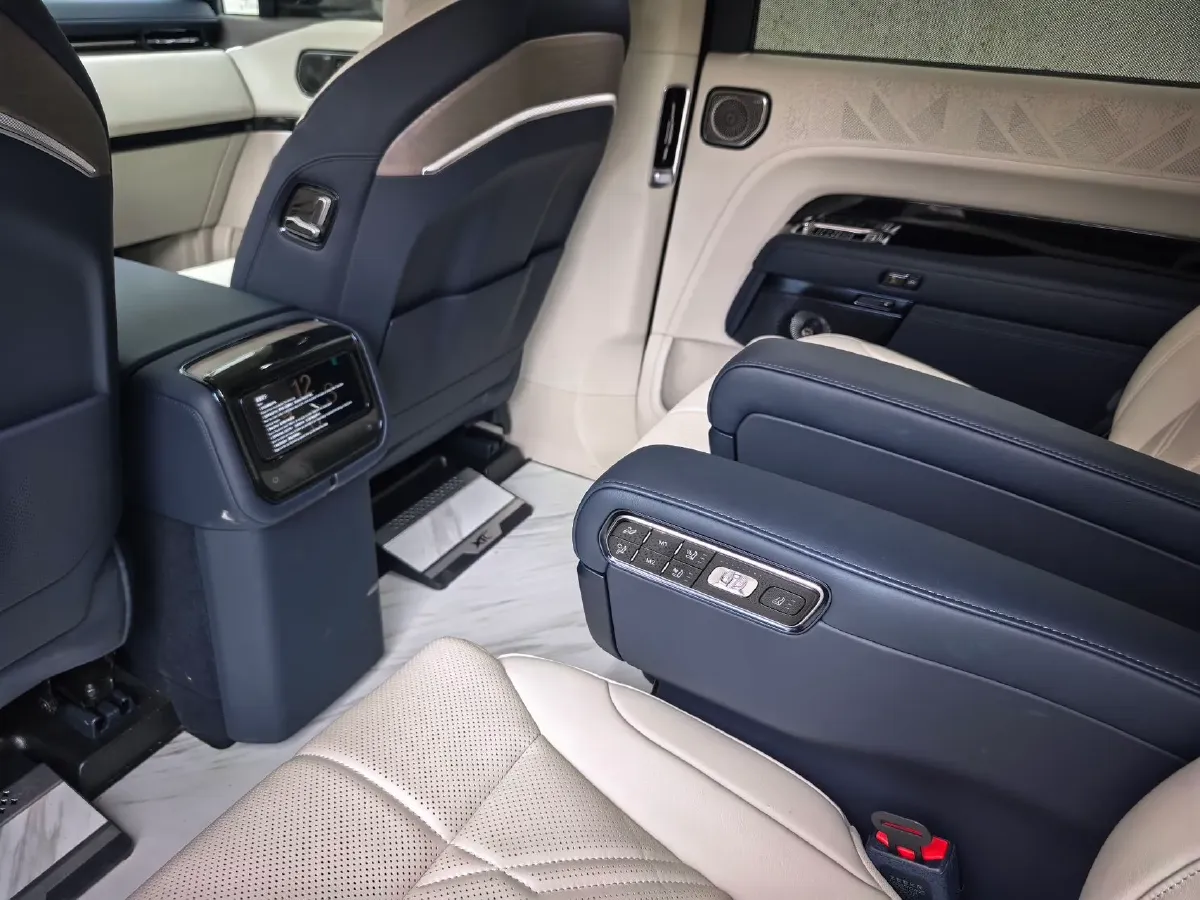 2025 Zeekr 9X 2.0T 279HP L4 1DHT PHEV,autocango,china used car exporter,china ev exporter,chinese used car exporter,chinese used ev exporter