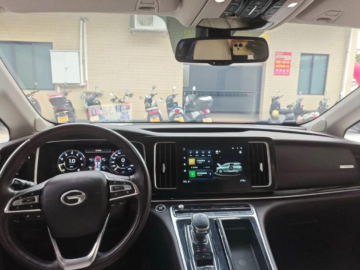 2021 GAC Trumpchi M8 2.0T 252HP L4 8AT,autocango,china used car exporter,china ev exporter,chinese used car exporter,chinese used ev exporter