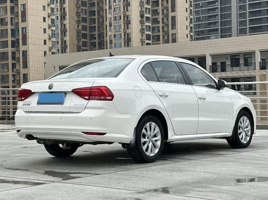 2015 Volkswagen Lavida 1.6L 110HP L4 6AT,autocango,china used car exporter,china ev exporter,chinese used car exporter,chinese used ev exporter