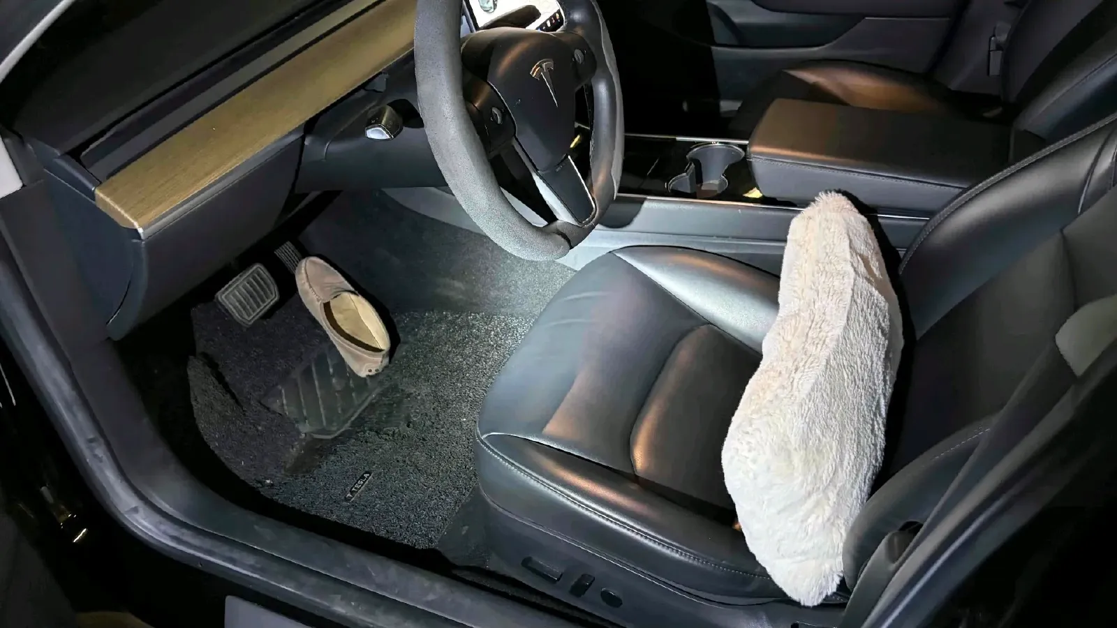 2020 Tesla Model 3 BEV 52KWH,autocango,china used car exporter,china ev exporter,chinese used car exporter,chinese used ev exporter