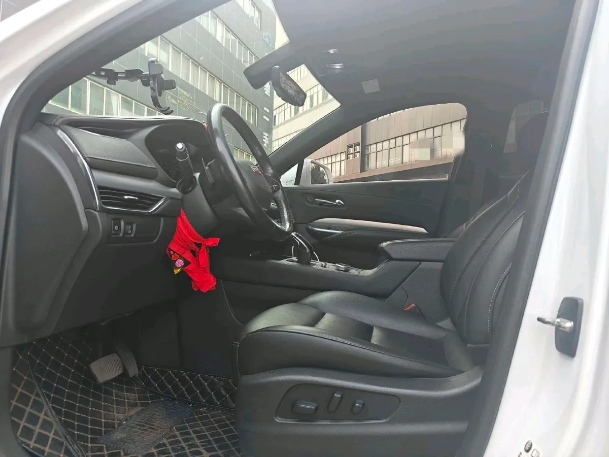 2020 Cadillac XT4 2.0T 241HP L4 9AT,autocango,china used car exporter,china ev exporter,chinese used car exporter,chinese used ev exporter