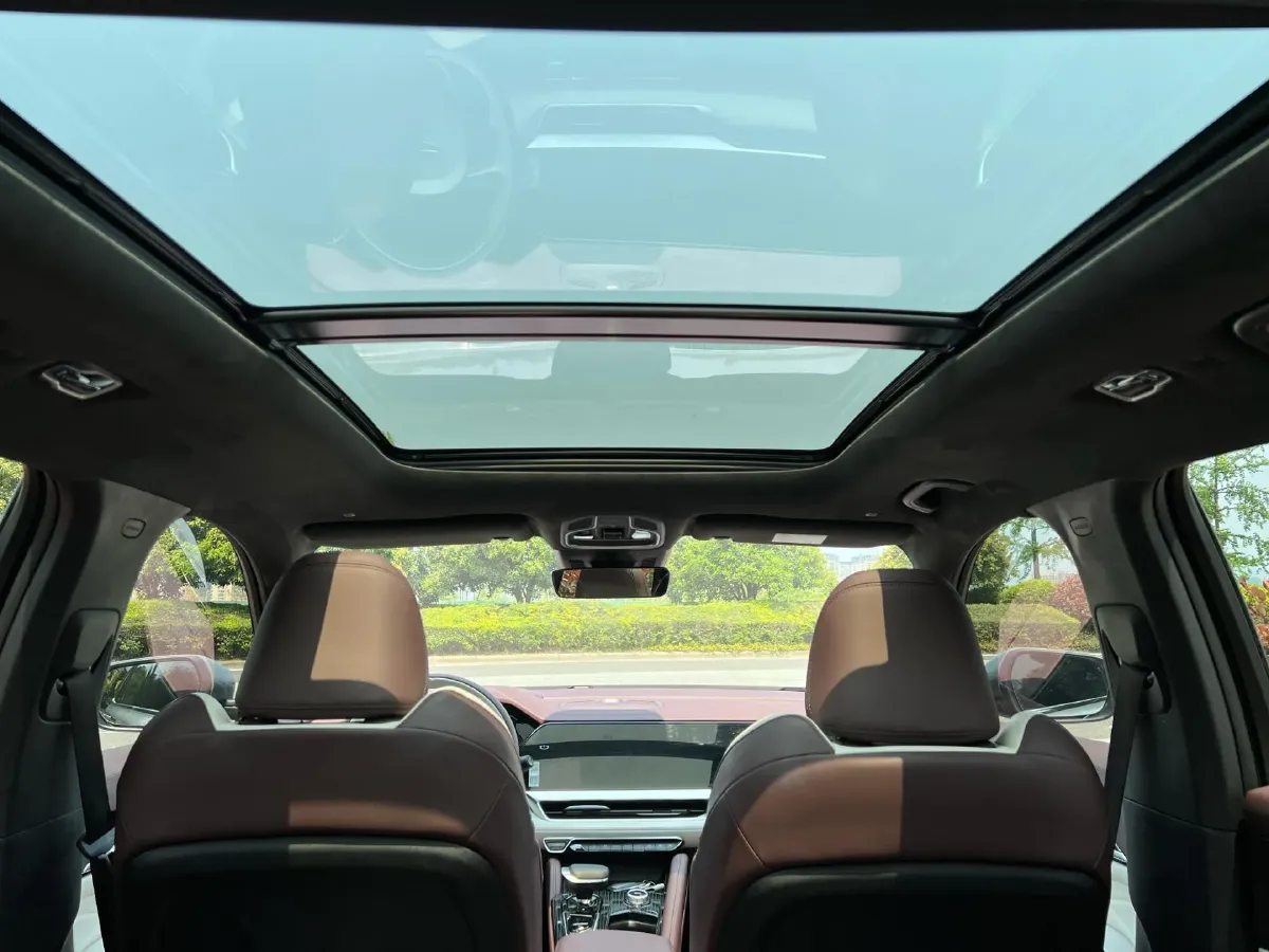 2021 Geely Monjaro 2.0T 218HP L4 7DCT,autocango,china used car exporter,china ev exporter,chinese used car exporter,chinese used ev exporter