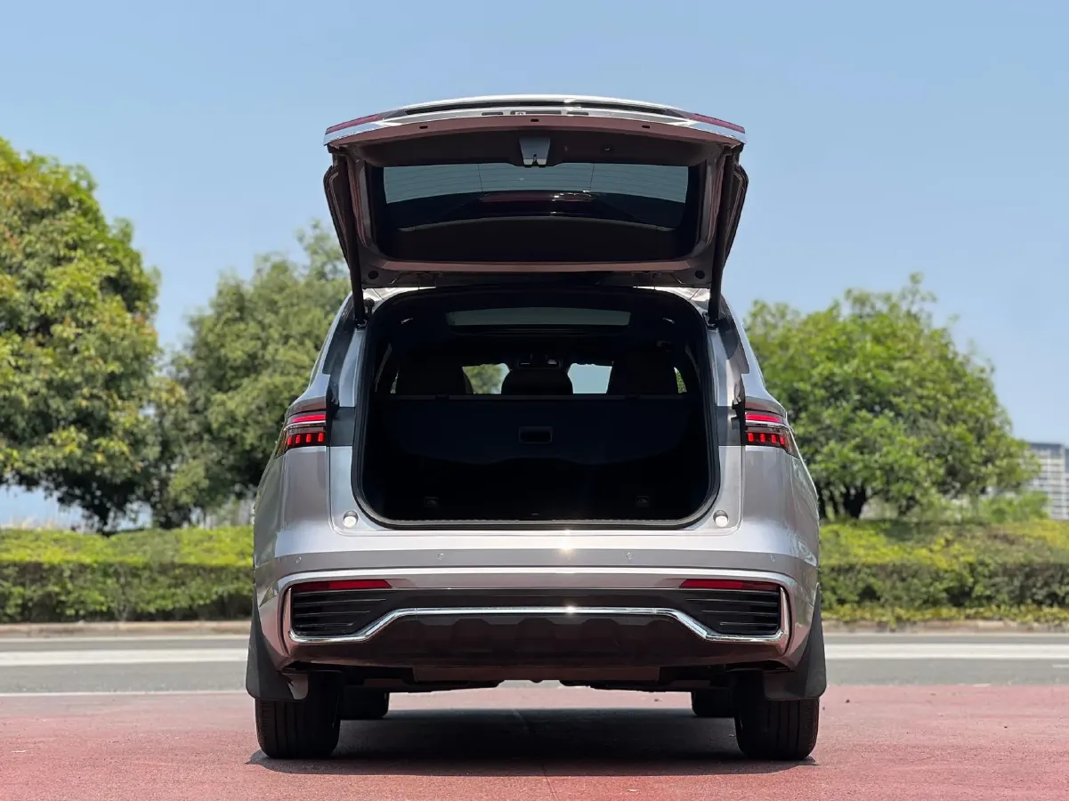 2021 Geely Monjaro 2.0T 218HP L4 7DCT,autocango,china used car exporter,china ev exporter,chinese used car exporter,chinese used ev exporter