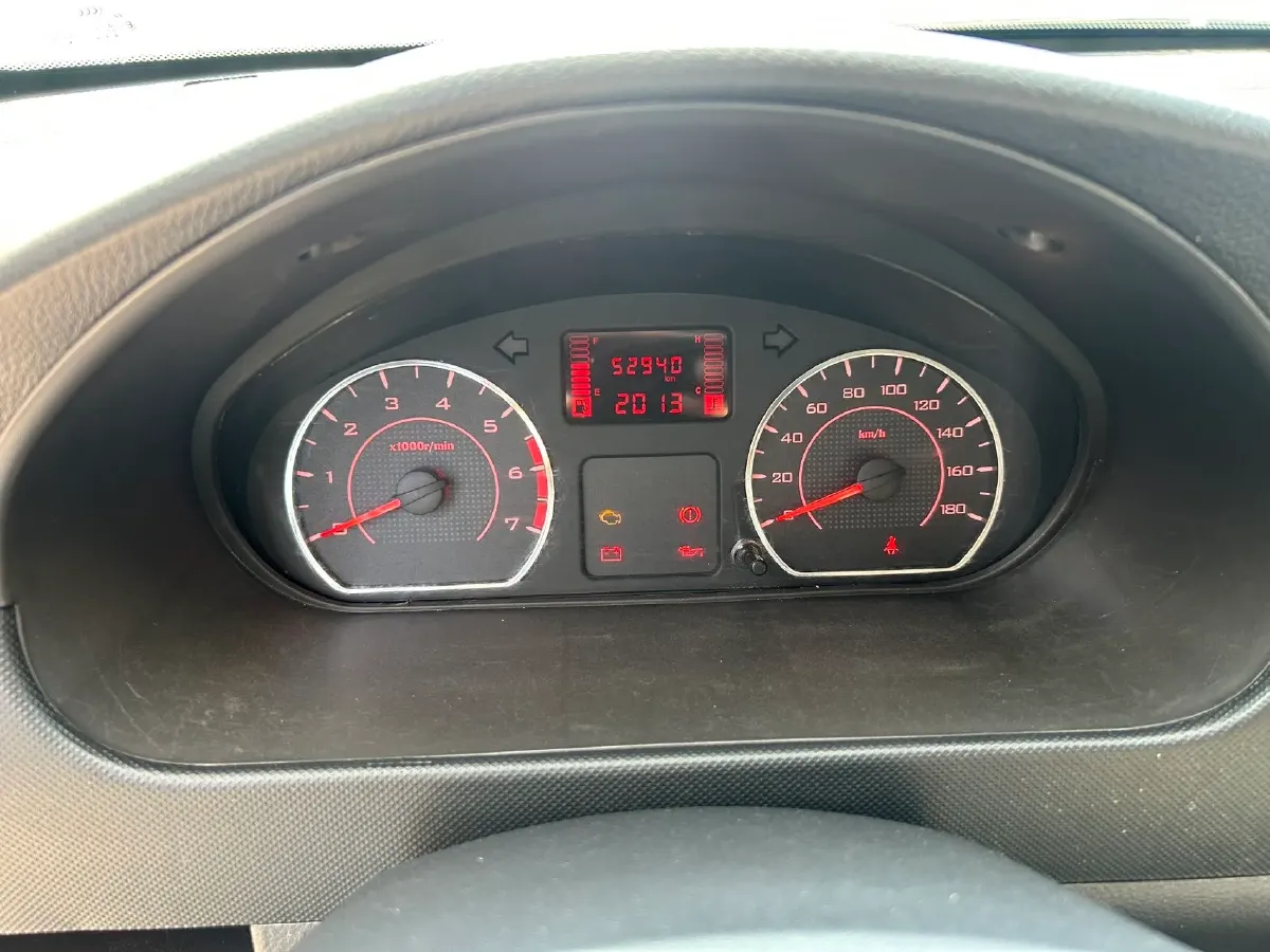 2021 WuLing RongGuang 1.5L 99HP L4 5MT,autocango,china used car exporter,china ev exporter,chinese used car exporter,chinese used ev exporter