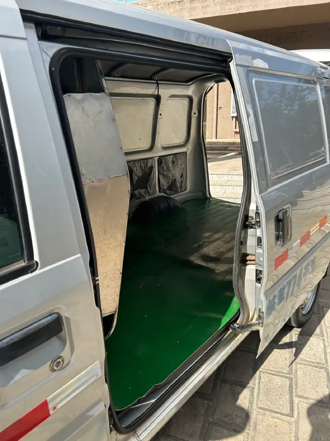 2021 WuLing RongGuang 1.5L 99HP L4 5MT,autocango,china used car exporter,china ev exporter,chinese used car exporter,chinese used ev exporter